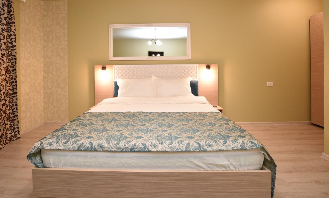 Vila Nicole Hotel Haţeg Esterno foto